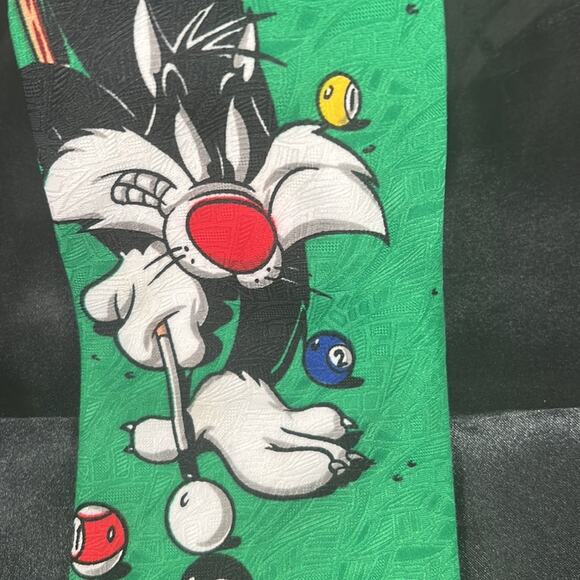 Loony tunes fun tie with tweety and Sylvester the cat - Picture 3 of 10